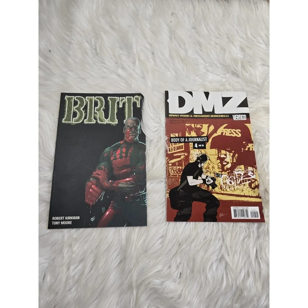 Vertigo Comics - 18 Comic Books!  Comics Great Condition! B33
